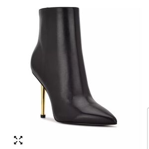 Nine West Wnpasey Woman Black Leather Stiletto Gold Heel Ankle Booties Size 7M